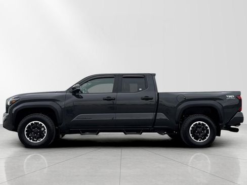 Used 2024 Toyota Tacoma TRD Off-Road w/ TRD Off Road Premium Package image 7