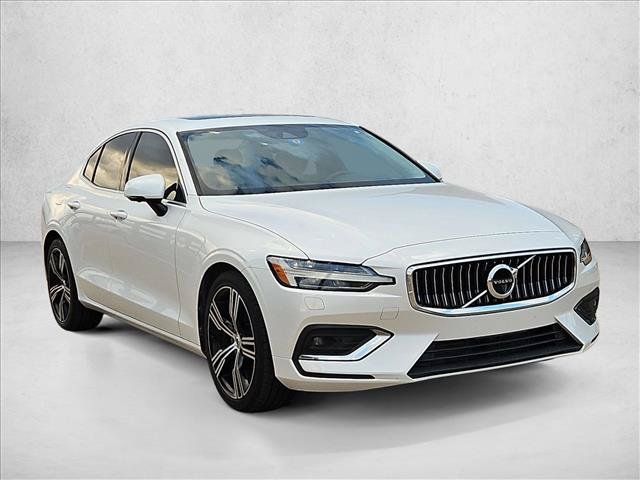 Used 2020 Volvo S60 T5 Inscription FWD image 3