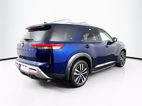 Used 2025 Nissan Pathfinder Platinum AWD/4WD image 7