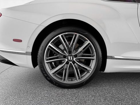 Used 2026 Bentley Continental GT image 32