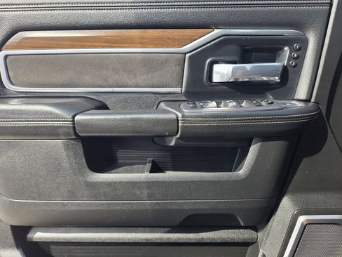 Used 2022 RAM 3500 Laramie AWD/4WD image 25