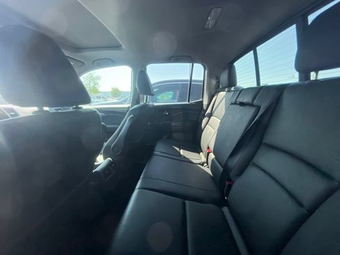Used 2019 Honda Ridgeline RTL-T image 11