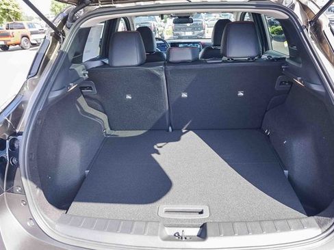 New 2026 Nissan Kicks SR image 27