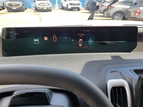 New 2025 Ford Expedition Active image 4