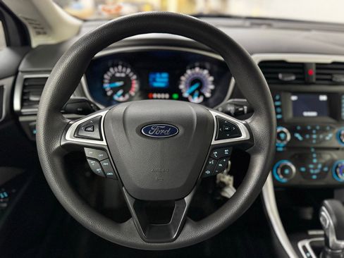 Used 2015 Ford Fusion S FWD image 16