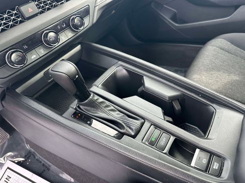 Used 2025 Honda Accord LX image 13