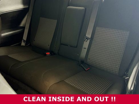 Used 2020 Dodge Challenger R/T image 5