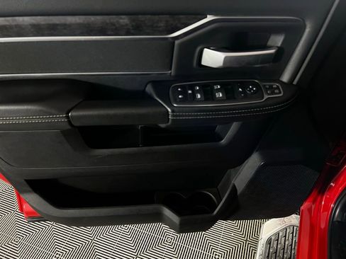 Used 2024 RAM 2500 Big Horn w/ Sport Appearance Package image 29