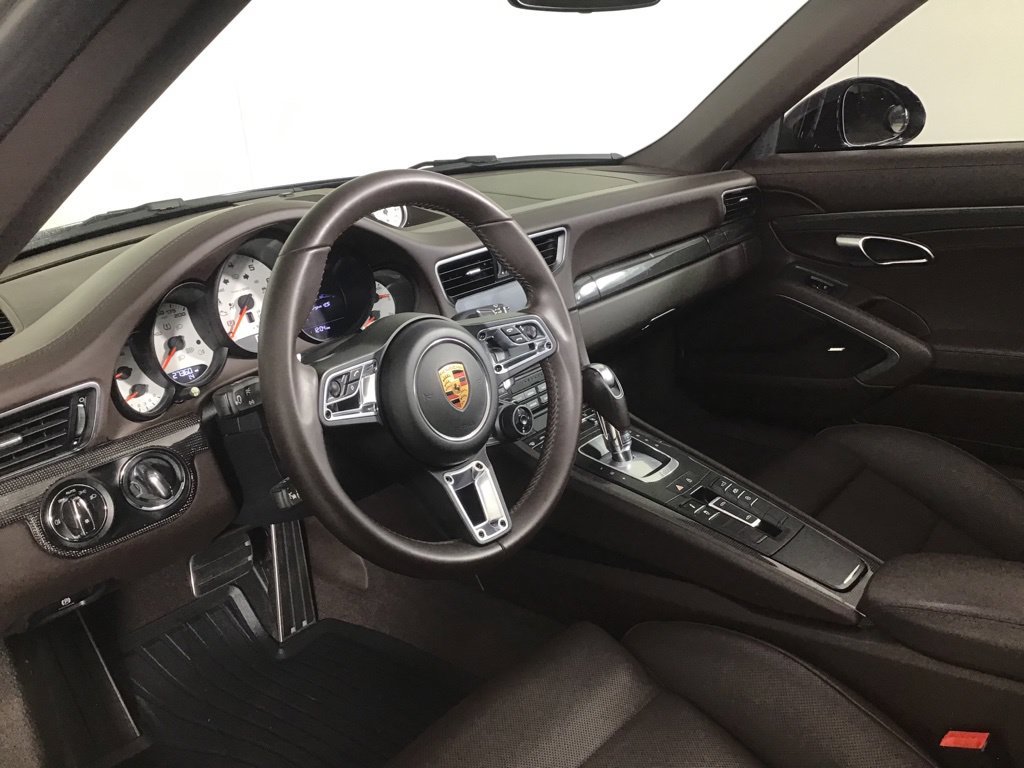 Certified 2019 Porsche 911 Targa 4S AWD/4WD image 4