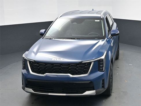 New 2026 Kia Sorento S image 9