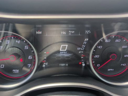 Used 2019 Dodge Charger SXT w/ Leather Interior Group RWD image 12