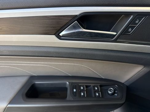 Used 2022 Volkswagen Atlas SE AWD/4WD image 10