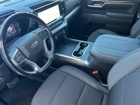 Used 2025 Chevrolet Silverado 2500 LT w/ Trail Boss Package AWD/4WD image 7