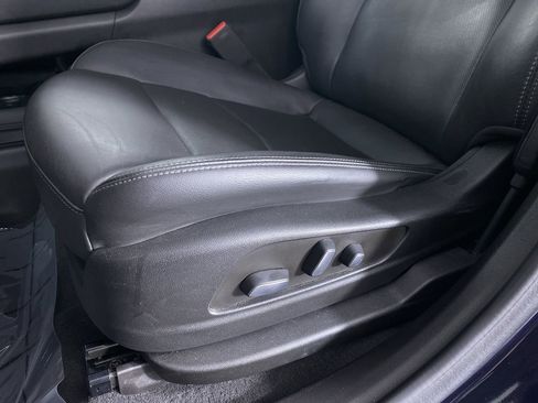 Used 2022 Cadillac XT6 Premium Luxury w/ Technology Package image 16