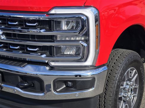 Used 2024 Ford F250 Lariat w/ Lariat Ultimate Package image 9