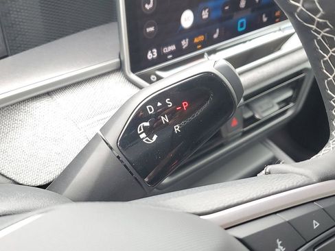 New 2026 Volkswagen Tiguan S FWD image 29