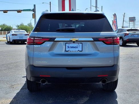 Used 2023 Chevrolet Traverse LT FWD image 7