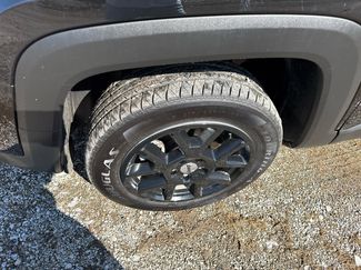 Used 2022 Jeep Renegade Latitude w/ Convenience Group video 2