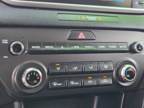 Used 2022 Kia Sportage LX image 29