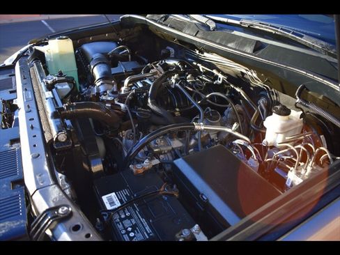 Used 2016 Toyota Tundra SR5 w/ SR5 Upgrade Package image 45