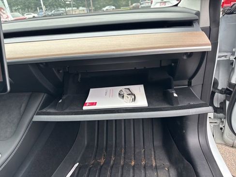 Used 2023 Tesla Model 3 Standard Range image 30