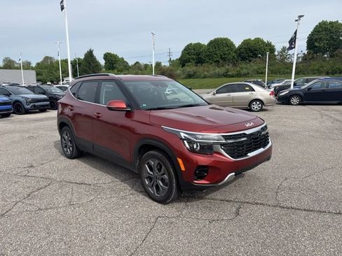 Certified 2024 Kia Seltos S AWD/4WD image 7