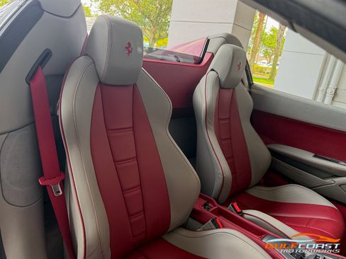 Used 2013 Ferrari 458 Spider RWD image 30