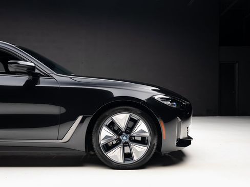 Used 2023 BMW i4 eDrive40 w/ Premium Package image 36