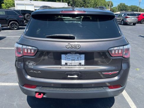Used 2018 Jeep Compass Trailhawk w/ Leather Interior Group AWD/4WD image 6
