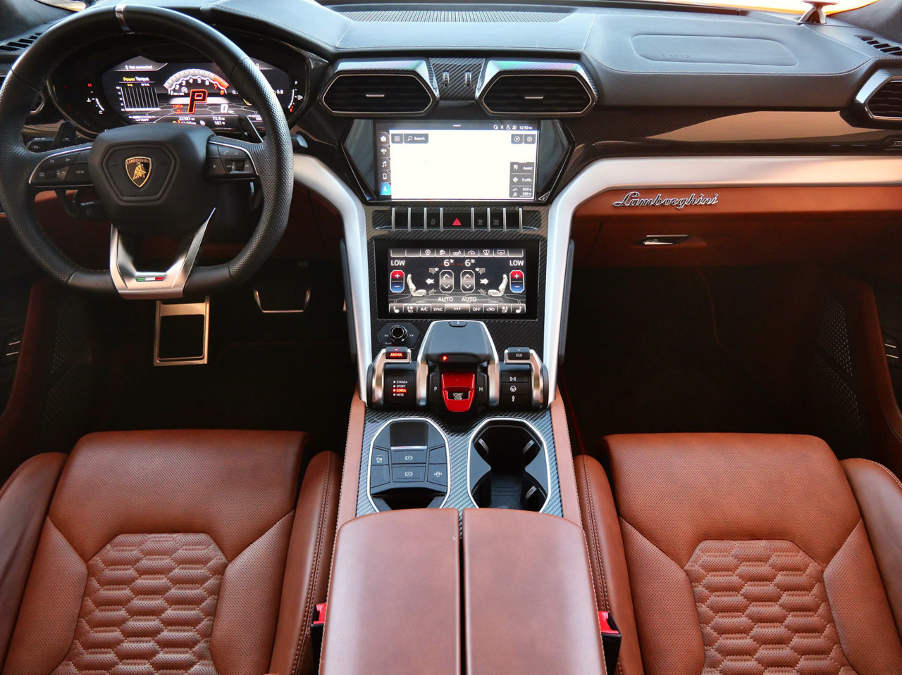 Used 2020 Lamborghini Urus AWD/4WD image 7