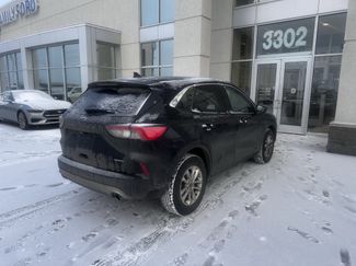 Used 2022 Ford Escape SE w/ Cold Weather Package video 2