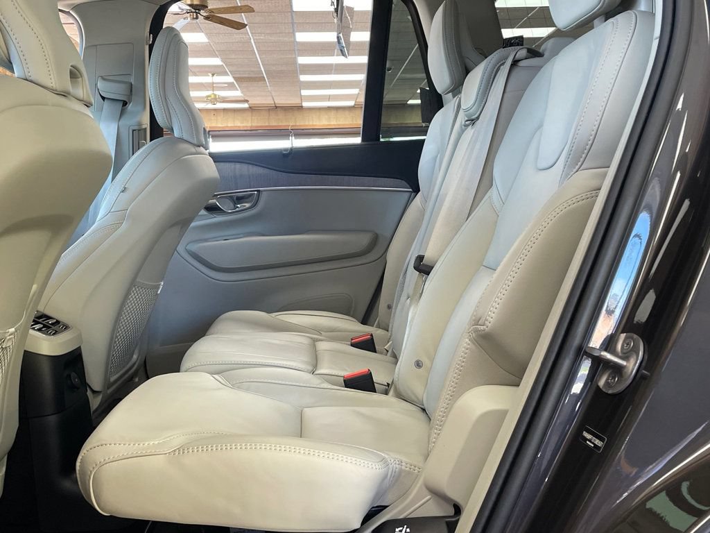 Used 2025 Volvo XC90 T8 Ultra AWD/4WD image 18