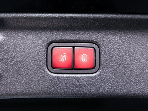 Used 2023 Mercedes-Benz Maybach S 680 Maybach S 680 w/ Manufaktur Leather Package image 36