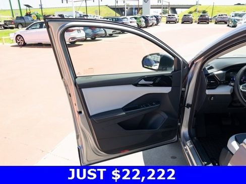 New 2025 Volkswagen Taos S image 10