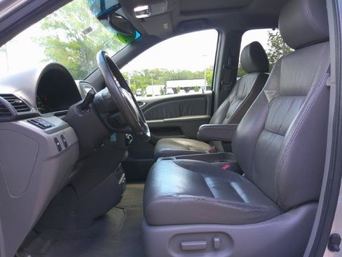 Used 2010 Honda Odyssey EX-L image 12