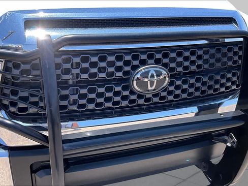 Used 2020 Toyota Tundra SR5 w/ SR5 Leather Package AWD/4WD image 29