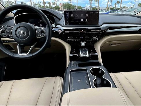 Used 2025 Acura MDX FWD image 15