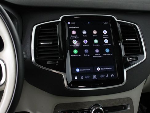 Certified 2024 Volvo XC90 T8 Plus w/ Protection Package Premier image 9