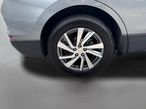 Used 2023 Chevrolet Equinox Premier AWD/4WD image 15
