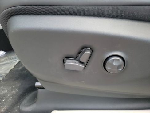 New 2023 Chrysler Pacifica Touring-L image 41