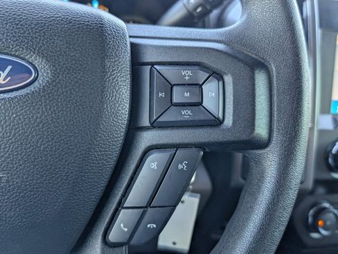 Used 2019 Ford F150 XLT image 12