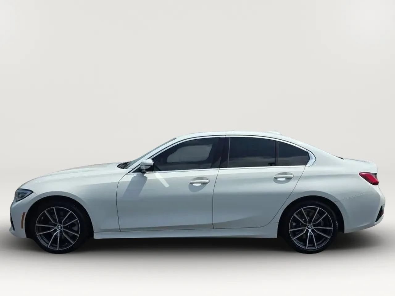 Used 2020 BMW 330i Sedan w/ Convenience Package RWD image 5