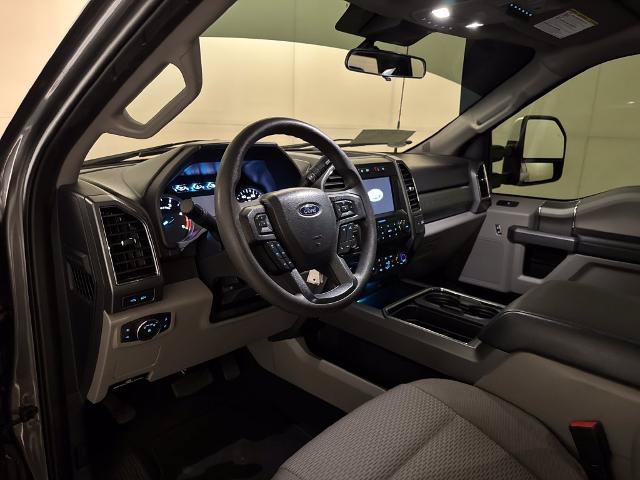 Certified 2022 Ford F250 XLT w/ XLT Premium Package AWD/4WD image 4