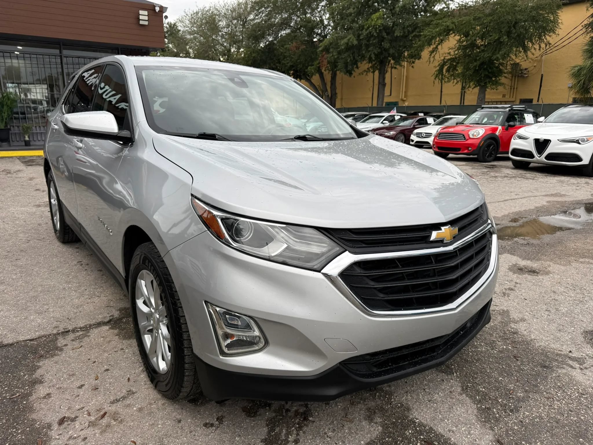 Used 2020 Chevrolet Equinox LT FWD image 3