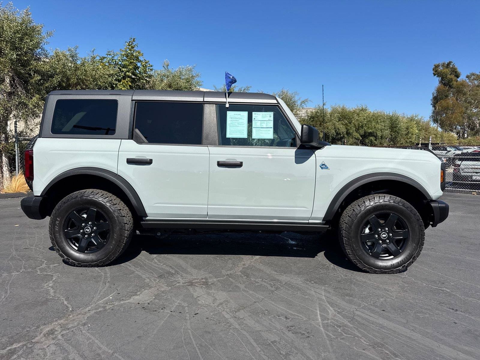 Used 2024 Ford Bronco Black Diamond AWD/4WD image 7
