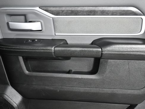 Used 2022 RAM 2500 Big Horn image 25