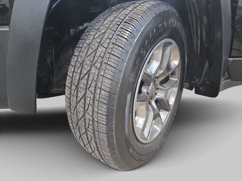 Used 2019 Jeep Cherokee Trailhawk w/ Cold Weather Group AWD/4WD image 34
