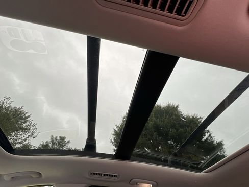 New 2026 Hyundai Ioniq 9 Limited image 24