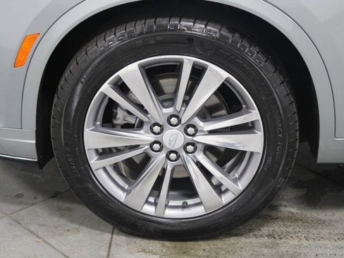 Used 2025 Cadillac XT6 Premium Luxury image 21