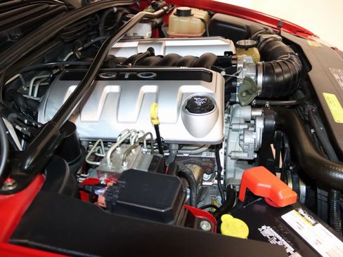 Used 2004 Pontiac GTO image 12